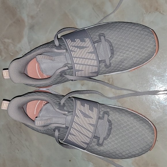 NIKE RENEW TR 9 - Picture 1 of 7